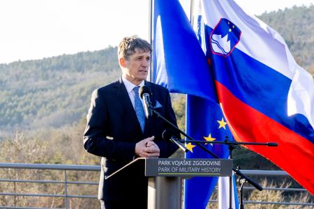 PVZ OTVORTEV RAZSTAVE CZ ŽIVLJENJA REŠUJEMO SKUPAJ 19.3.2025 - Valter Leban-3249